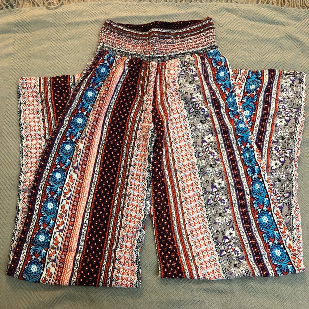 Wide leg pants